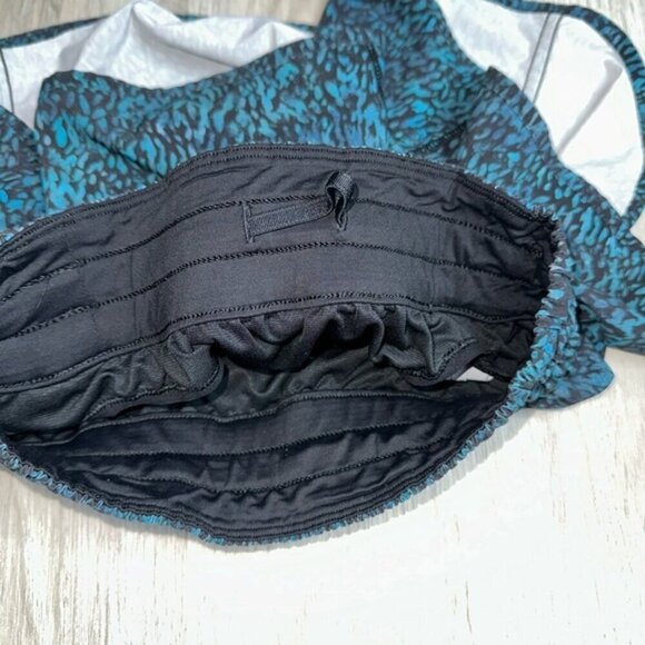 Lululemon Tracker Short V *4" - Picture 3 of 6